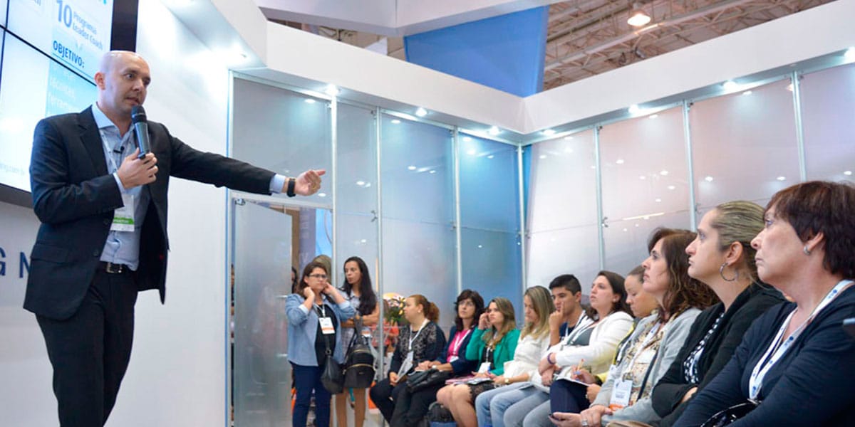 Como ser um coach de sucesso: estratégias para o êxito profissional no coaching